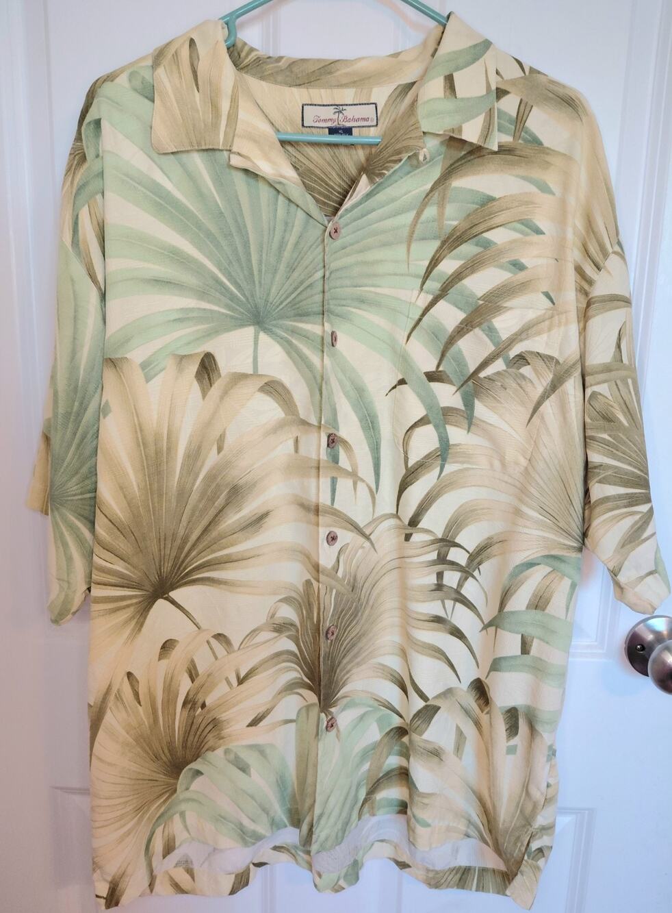 Tommy Bahama Men's 100% Silk Hawaiian Camp Shirt Green Palm Frond Tropical XL